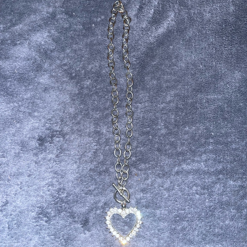 Silver heart rhinestone necklace